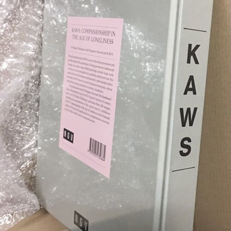 新品 KAWS NGV公式 アートビジュアルブック 日本未発売 カウズ 作品集