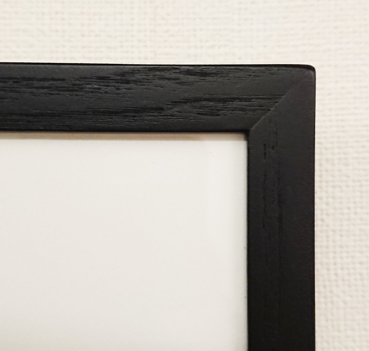 ジュリアン・オピー「Woman Taking Off Man's Shirt」スクリーンプリン