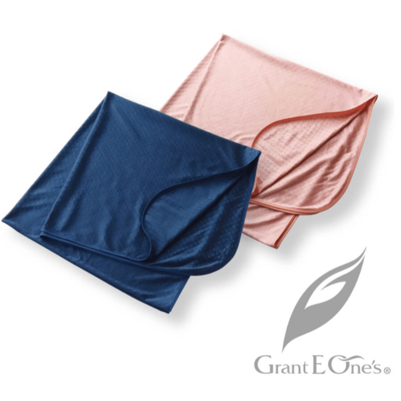 ダイヤモンドホルミーハーフケット 150×80cm ネイビー、ピンク