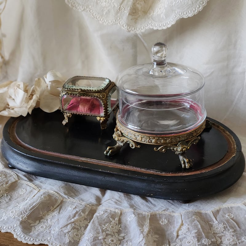 グローブドマリエの台座 | リボンときどきネコ