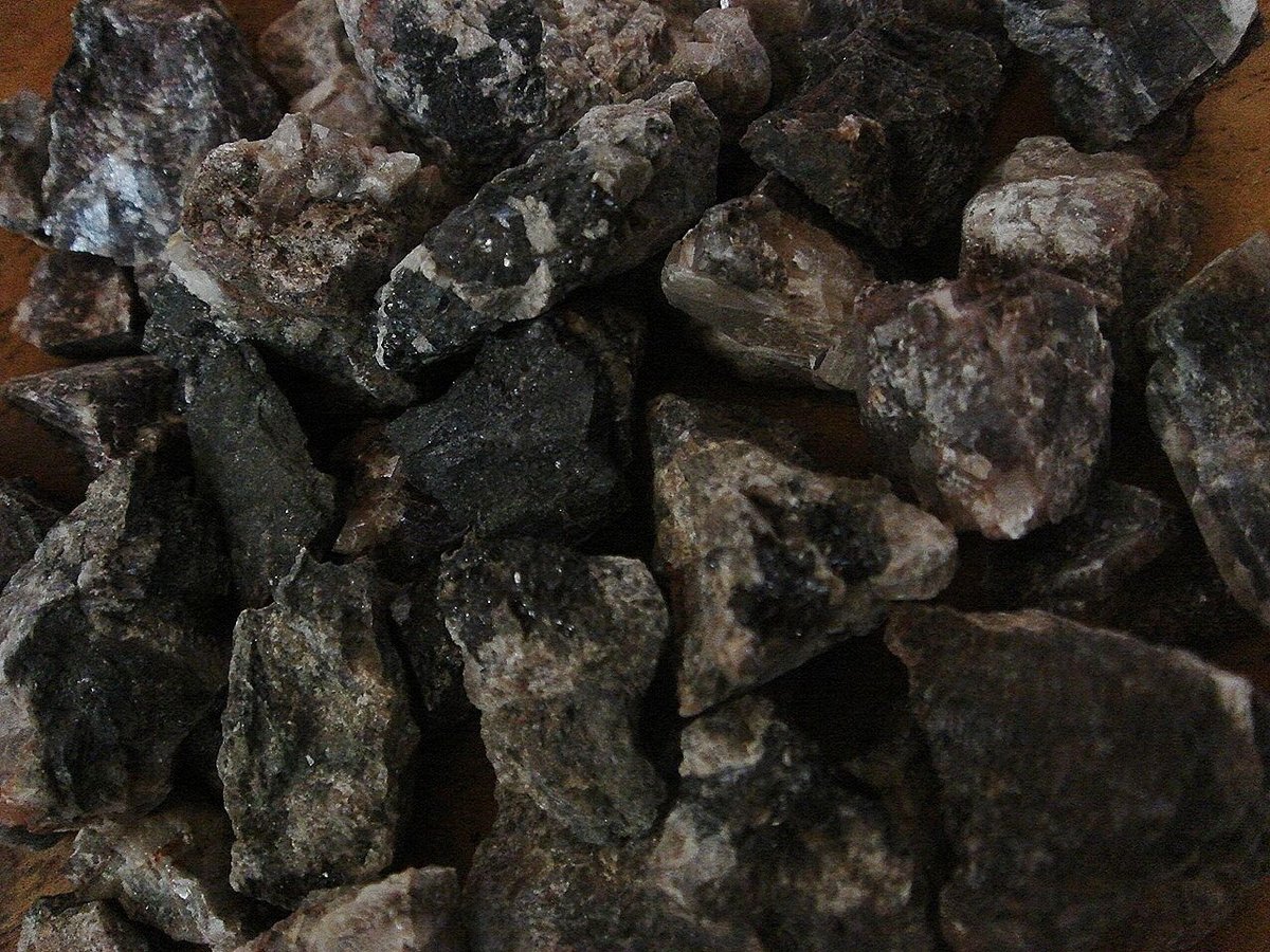 1袋】 稀少 チェコ産 ピッチブレンド ボトリオイダル 原石 ラジウム