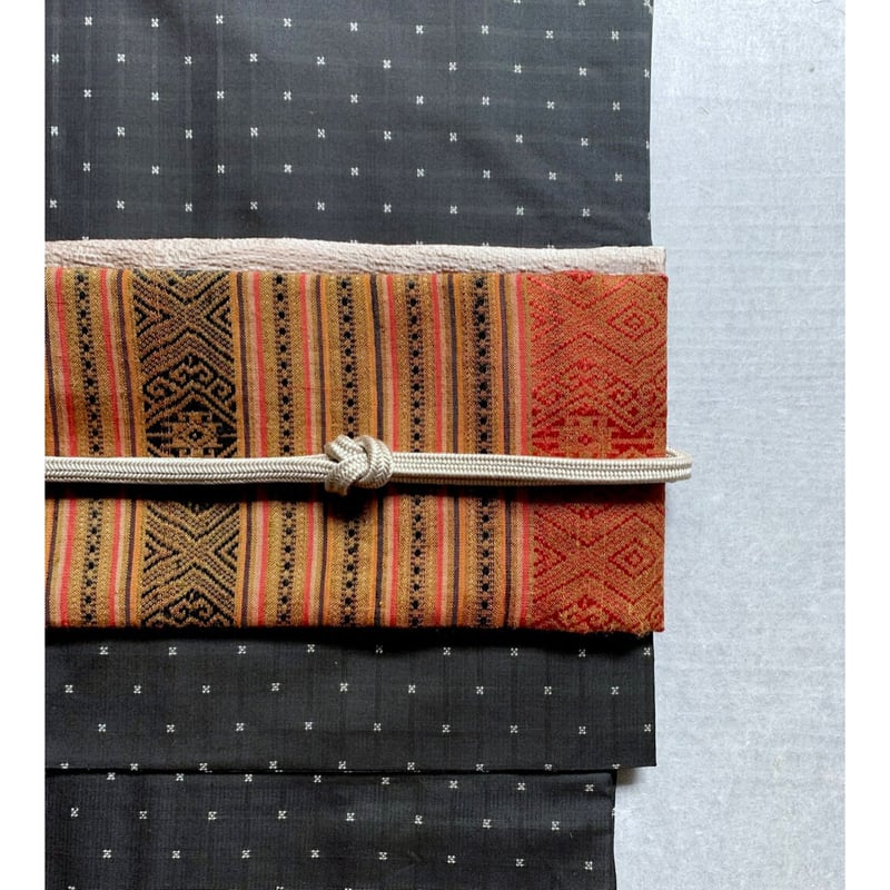 ラオス 浮き織りシルク 九寸名古屋帯（仕立て上り） | 古布と帯 夫々