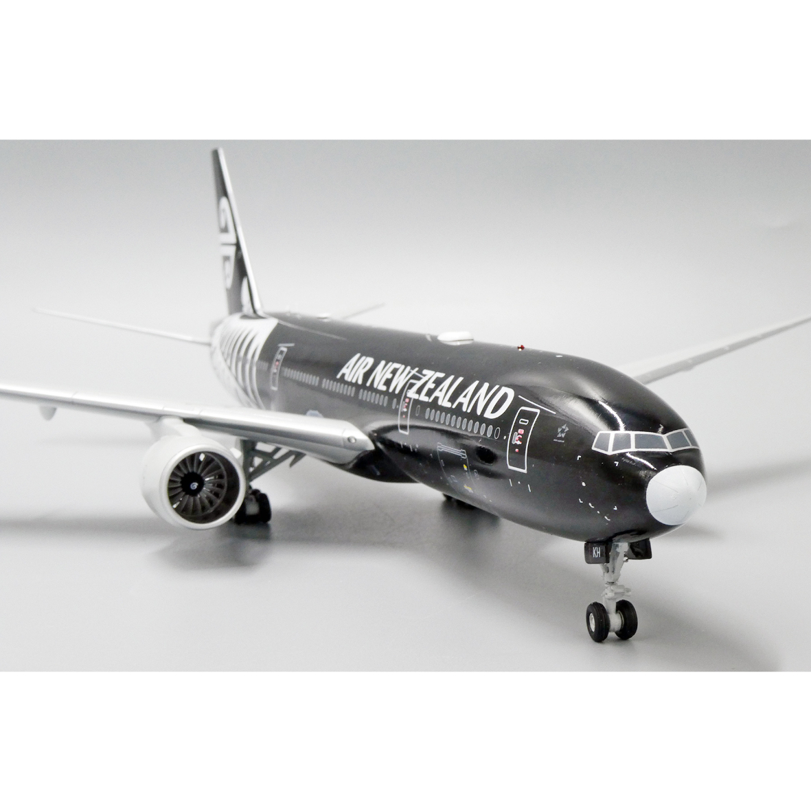 1/200 777-200ER ニュージーランド航空「スターアライアンス特別塗装機