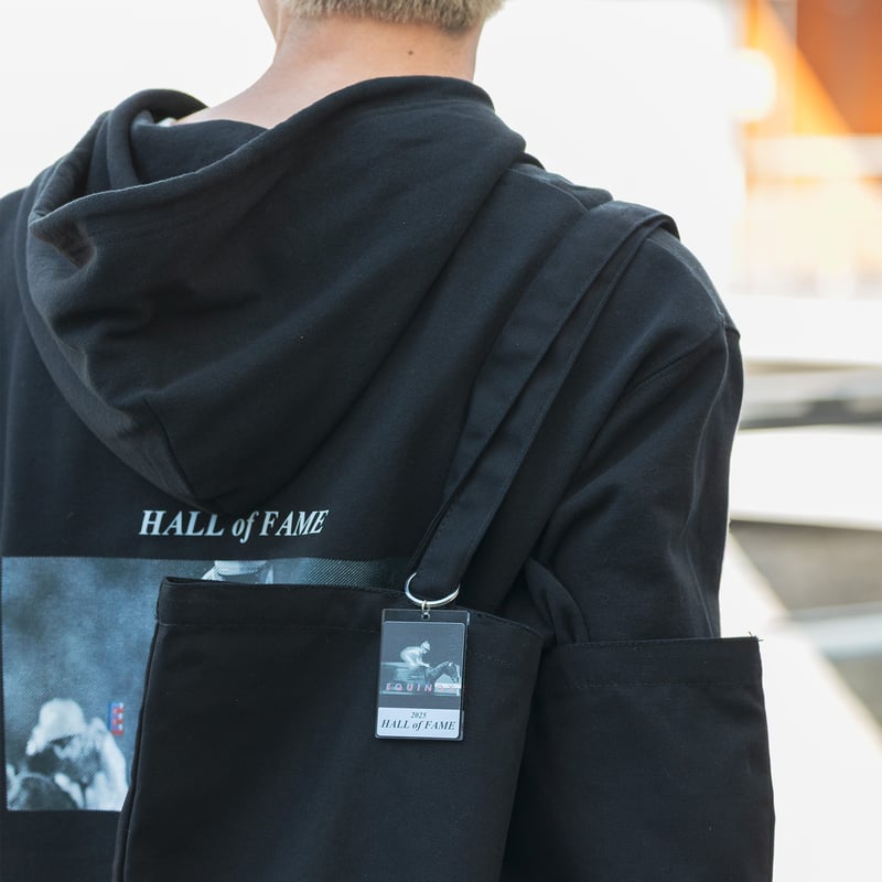 イクイノックス顕彰馬選定記念 アクリルキーホルダー | HORSEGOODSnet