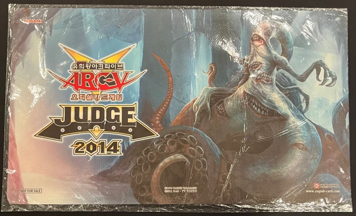 遊戯王 韓国限定 外神ナイアルラ JUDGE 2014 プレイマット