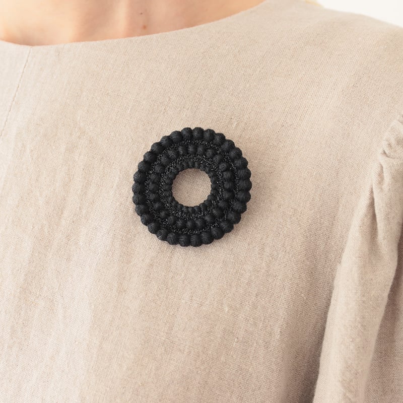 ディスクブローチ | トリプル・オゥ公式オンラインストア