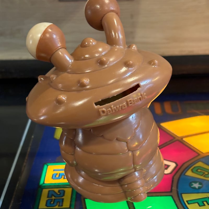 大和銀行非売品 カネゴン貯金箱 | アンティーク家具と喫茶キャバレーの