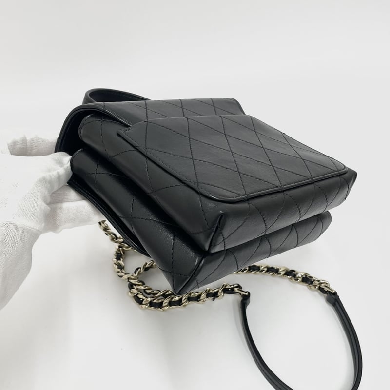 CHANEL レザー トップハンドル チェーンショルダーバッグ 28番台