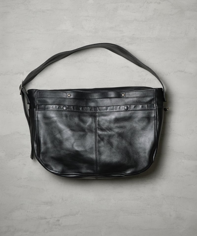 CCU NEW NEWSPAPER BAG M SIZE -COW SKIN | 45do｜r