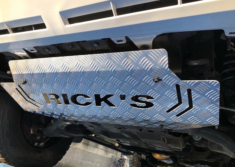 RICK'S スキッドプレート アルミ製素地（板厚2.5㎜）For 150PRADO | ”L