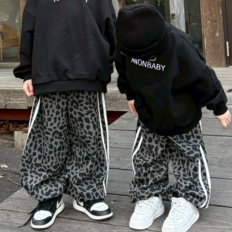 即納〉𝐎𝐫𝐢𝐠𝐢𝐧𝐚𝐥 サイドラインスウェットパンツ | anon baby