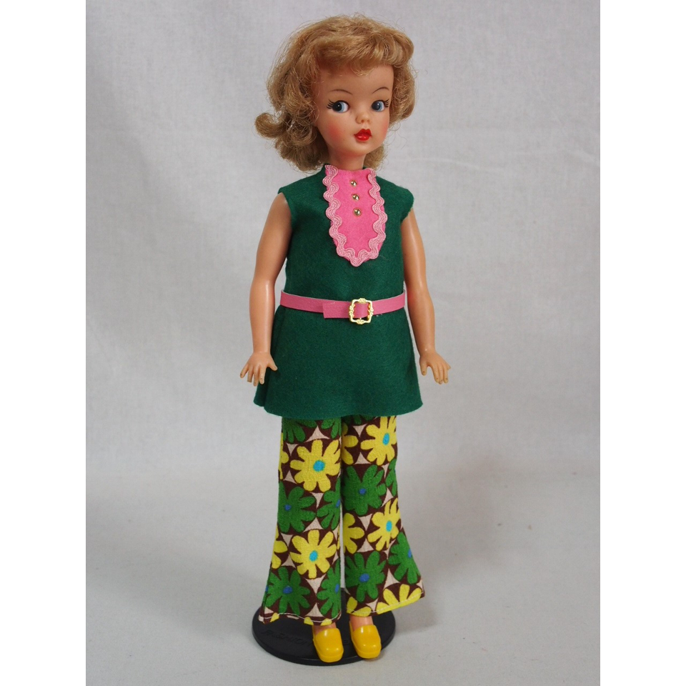 ハンドメイド◇タミーちゃんサイズお洋服セット サイケポップ/花柄