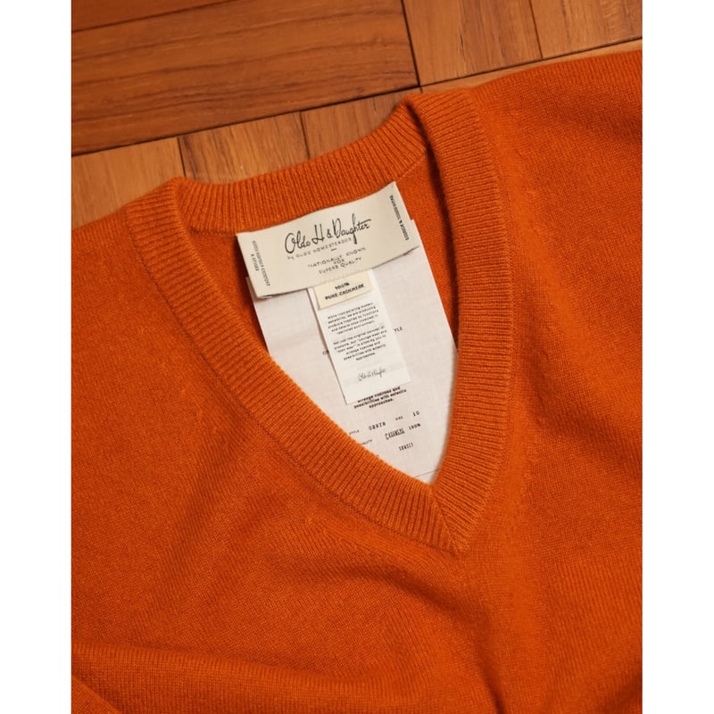 Olde H & Daughter CASHMERE V-NECK KNITWEAR | Mu