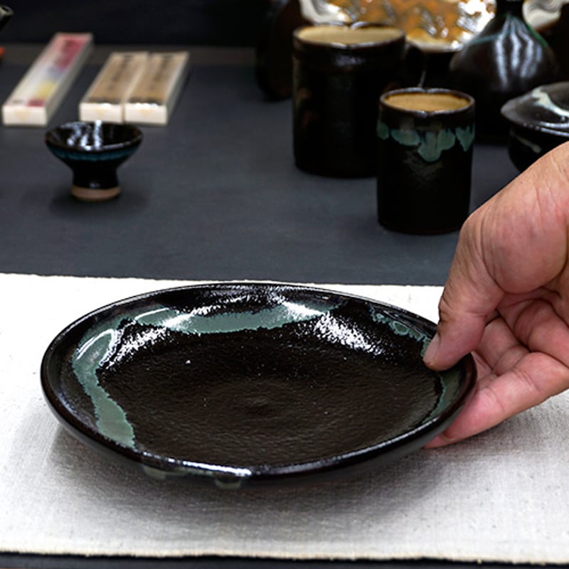 和食器 龍門司焼 大皿 18cm 黒釉青流 | うつわの店 クラフトなかつか