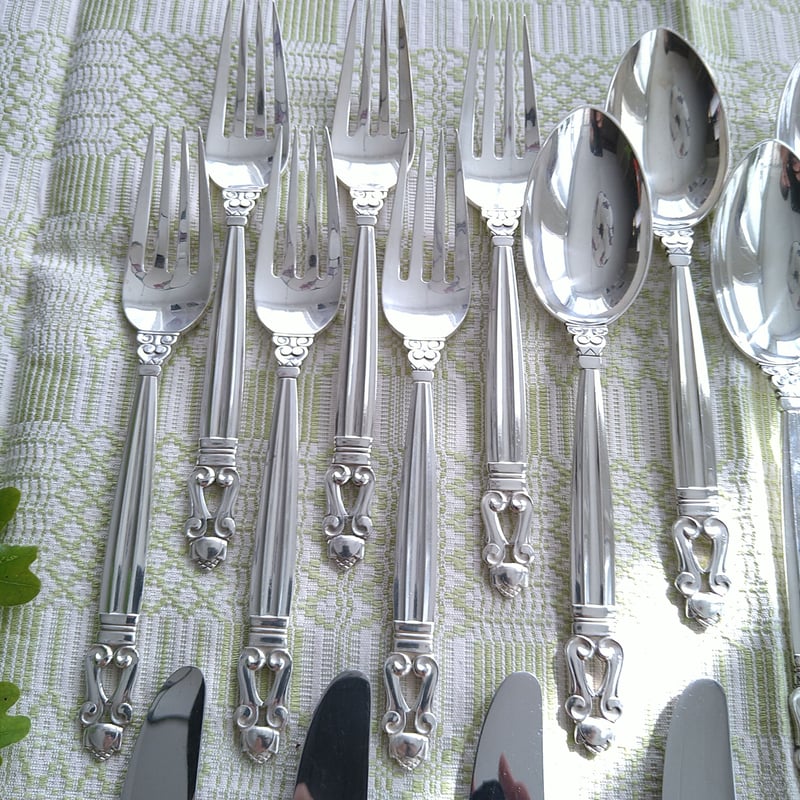 GeorgJensenエコーンのディナー用のフォークとナイフとスプーンの6人用