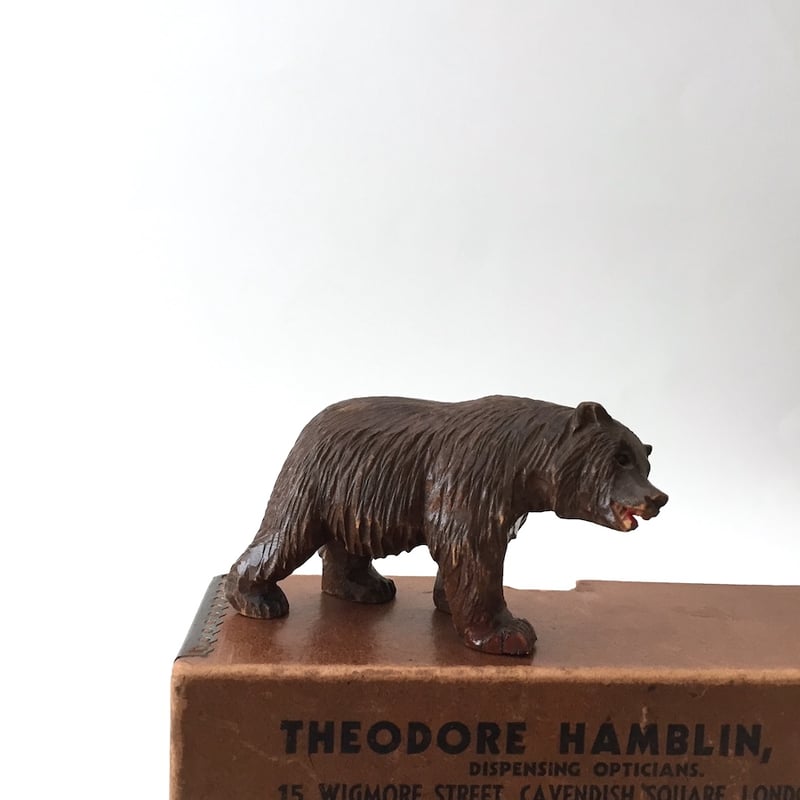 wooden bear / アンティーク木彫りのくま スイスベルン | cocon