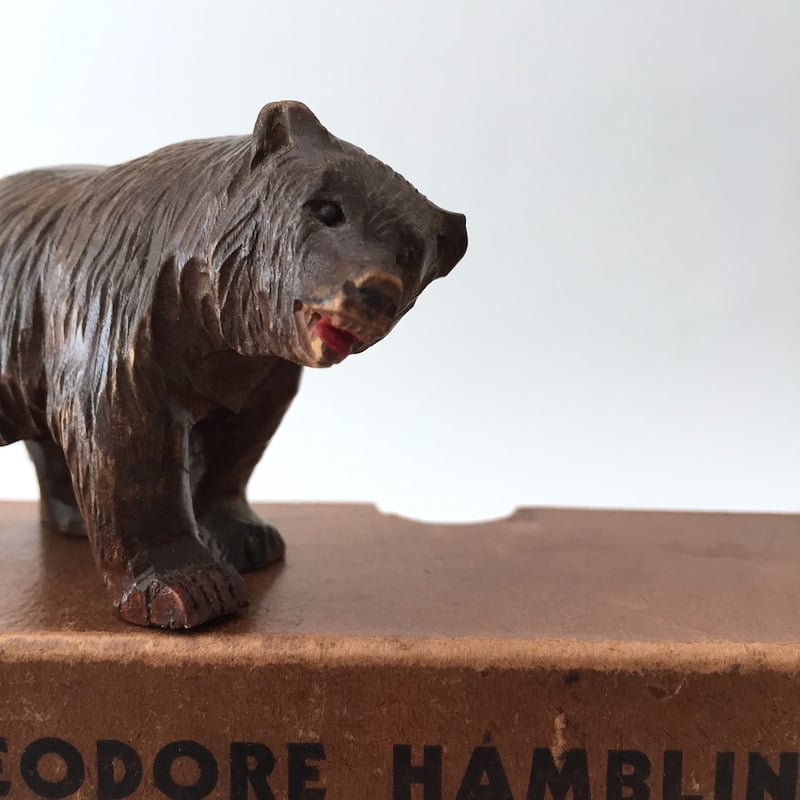 wooden bear / アンティーク木彫りのくま スイスベルン | cocon