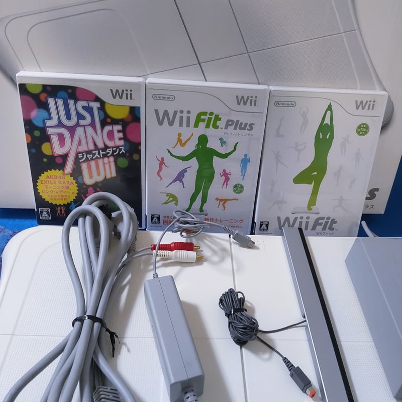 WiiU本体 32GB wiiモーションプラス スプラトゥーン Wiifit ジャスト