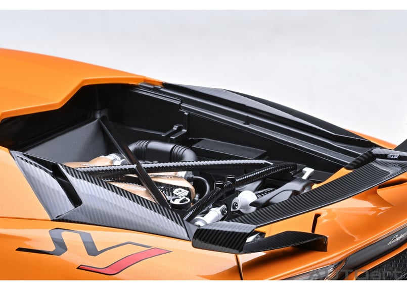 AUTOart 1/18 ランボルギーニ アヴェンタドール SVJ （パール