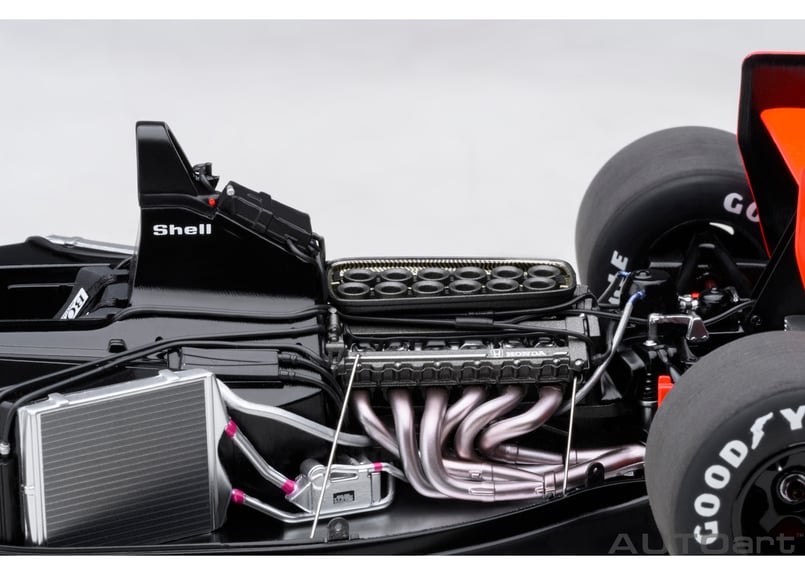 HONDA MP4/6 ジグソーパズル 再入荷！AUTOart 1/18 マクラーレン