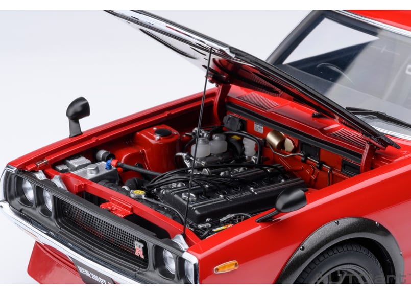 オンラインストア限定モデル” AUTOart 1/18 日産 スカイライン 2000GT-R