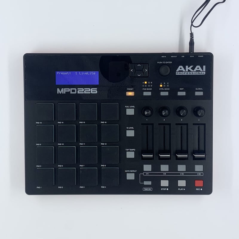 AKAI PROFESSIONAL (アカイ プロフェッショナル) / MPD226 | S