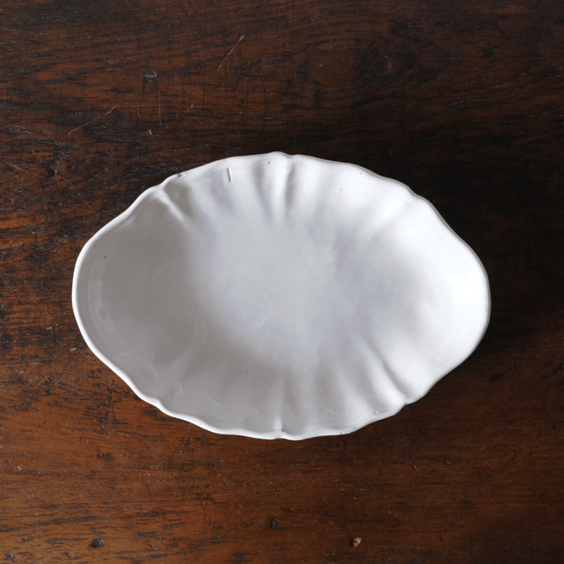 Moustiers ムスティエ 花リム 輪花 オーバル 皿 ラヴィエ アンティーク