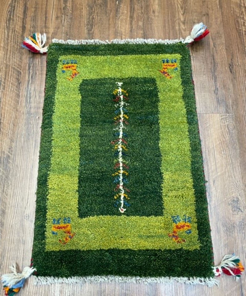 新品 ペルシャ絨毯 手織り ギャッベ59×40cm 緑色 山羊 生命の木