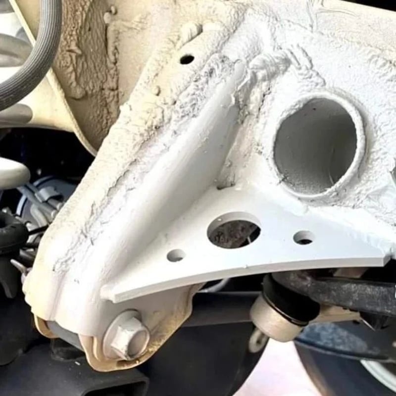 ラテラルロッドブラケット補強プレートJB64、74用 (フロント用