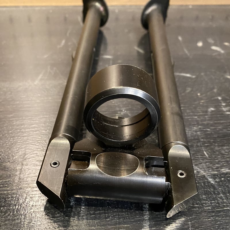 希少 実物 チタン製バイポッド MK46、48用 | 第三商店