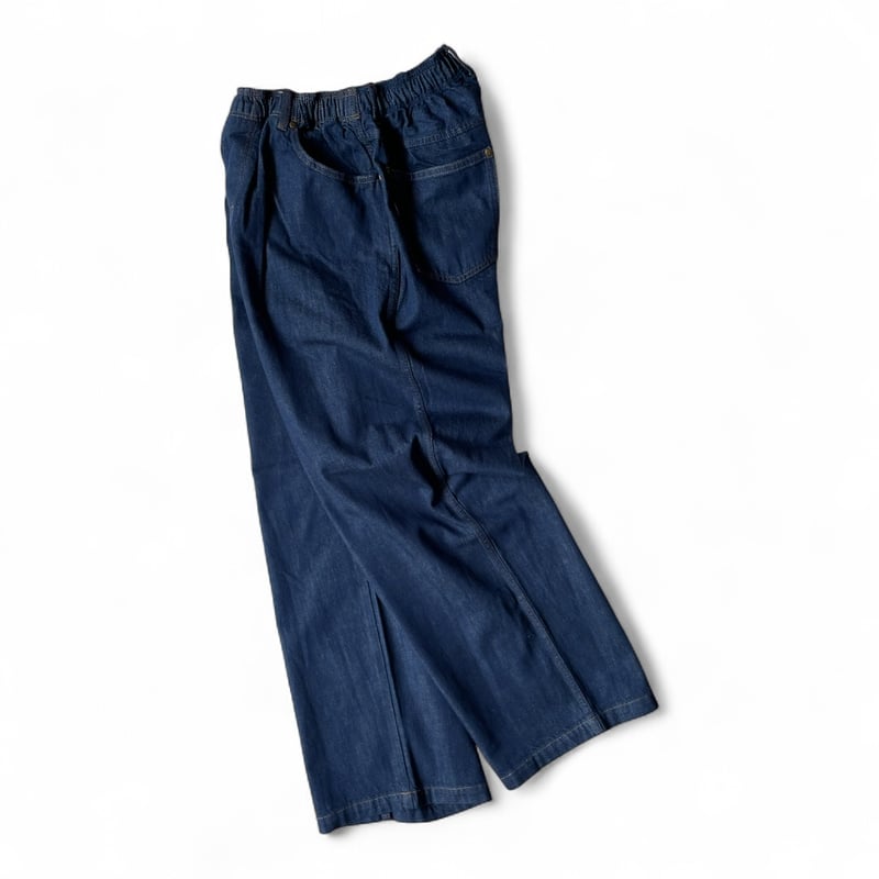 COMFORTABLE REASON / Reactive Dyed Denim | FLUTTER