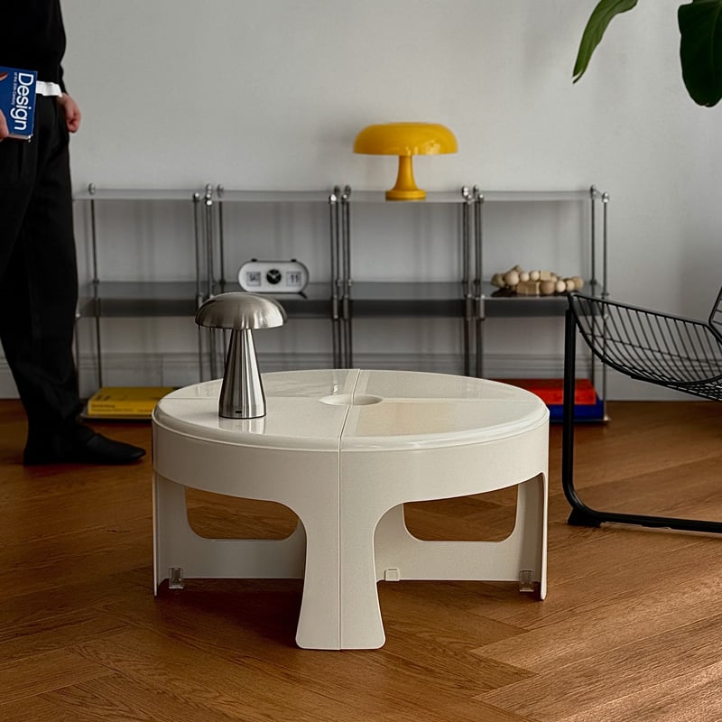 直接引き取り限定❗️ART OF BLACK ホワイト三角形サイドテーブル 直接