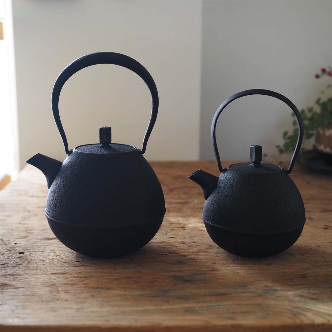 鉄瓶 Egg／空間鋳造 | やまいち