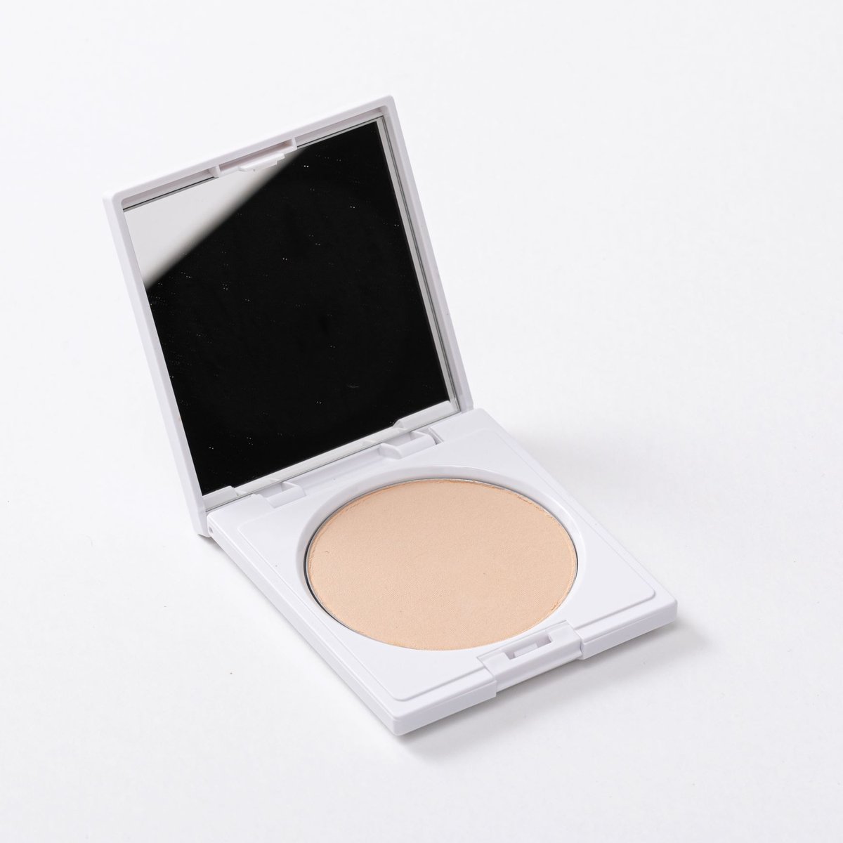 もと ミネラルリッチファンデーション（02ライトナチュラル） | moto