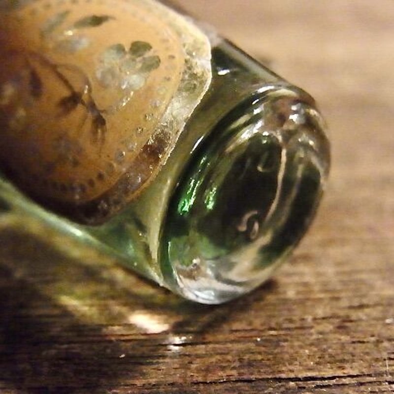 フレンチ キーホルダー 香水 パフューム ボトル | café au paradis