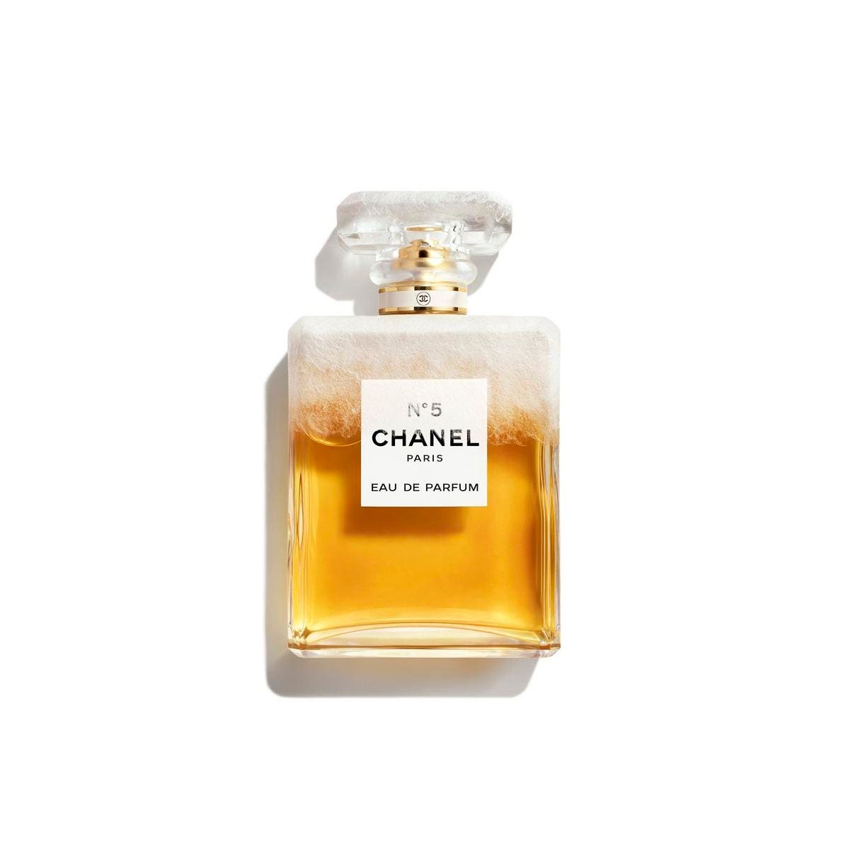 This New Limited-Edition Chanel N°5 Makes White Christmas Dreams