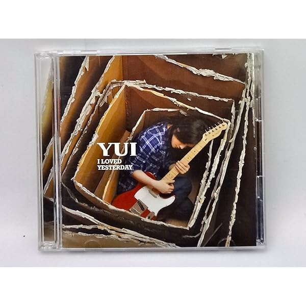 Amazon.co.jp: HOLIDAYS IN THE SUN【初回生産限定盤】CD+DVD - YUI