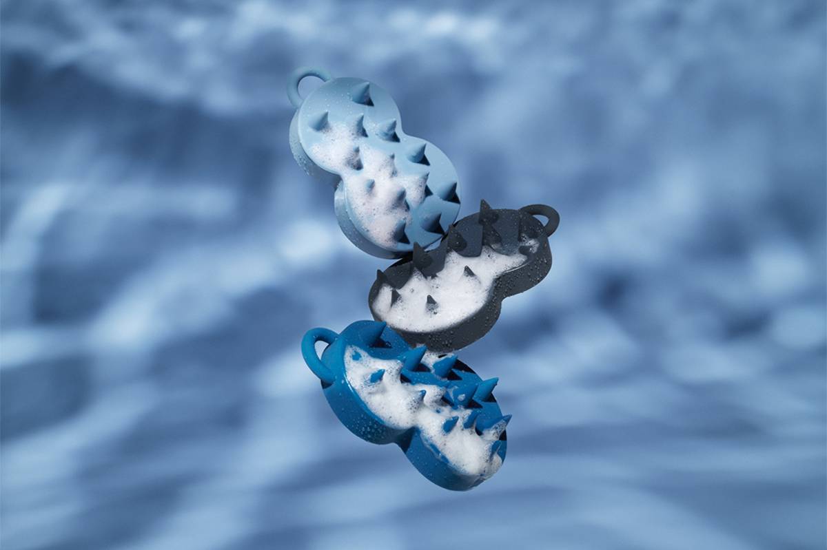 硬くなった頭皮もスッキリ！スカルプブラシに超かためのストロング