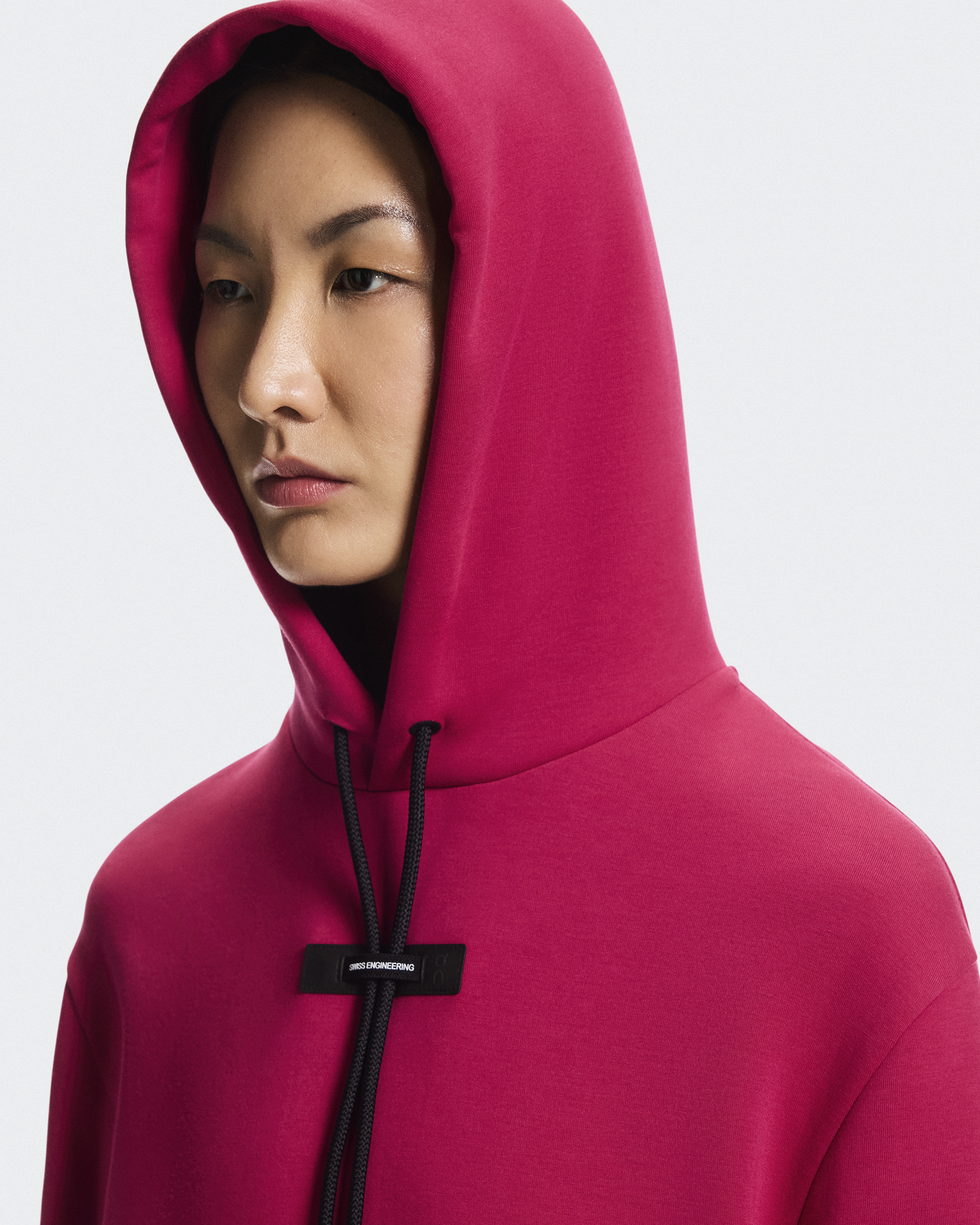 Women's Focus Tech Hoodie | Pink | On United States