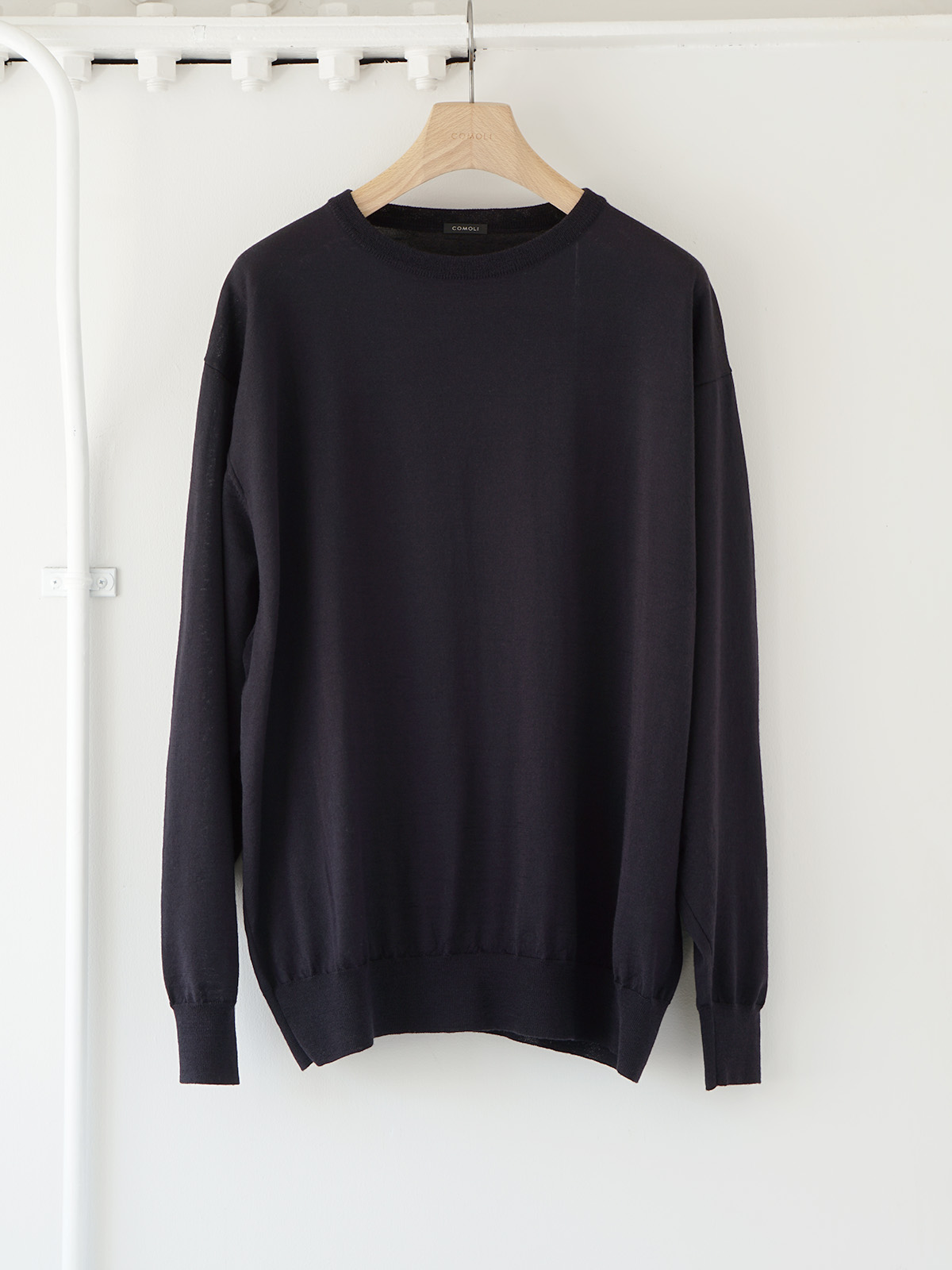wool_crew_neck_knit_a1.jpg