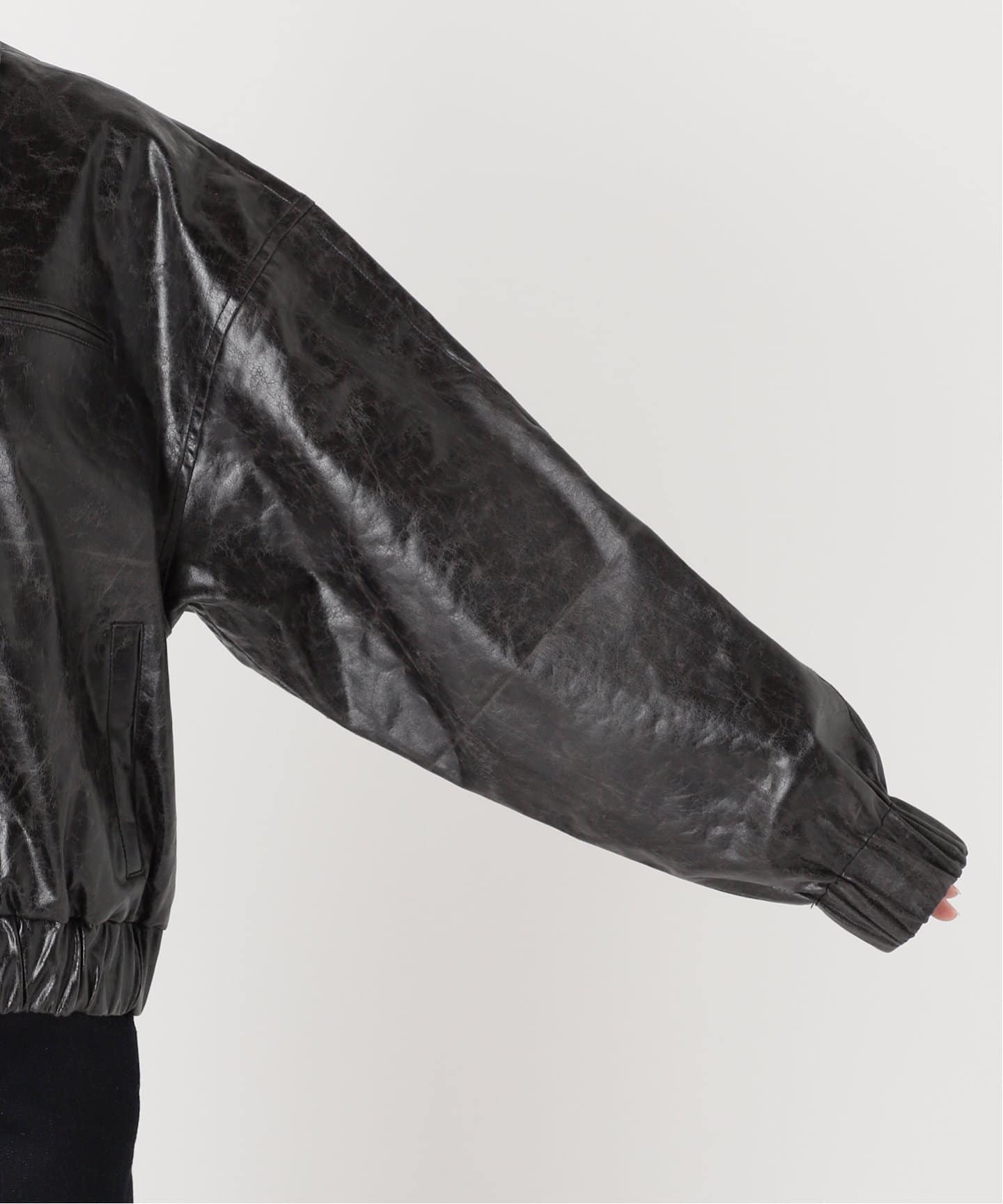 フェイクレザージップブルゾン（レザージャケット）｜Oriens JOURNAL