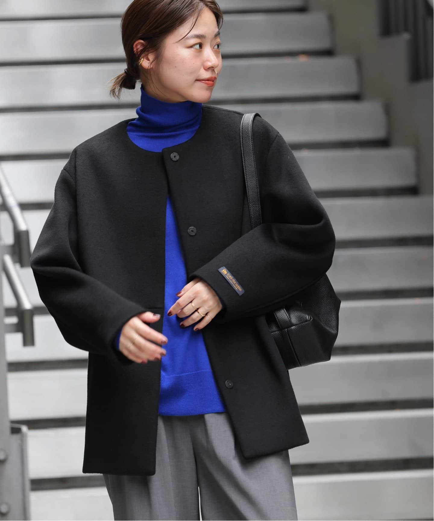 追加》スーパーファインビーバークルーネックコート（ノーカラーコート