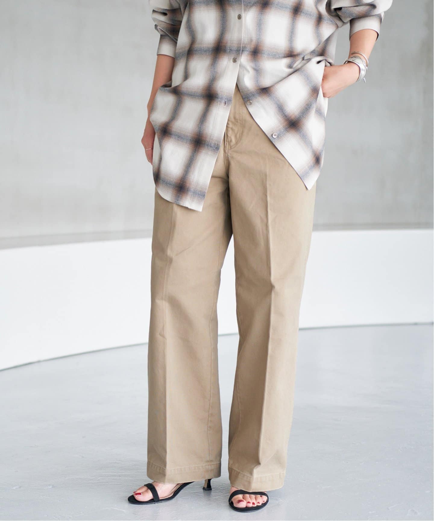 ルーズフィットチノストレート（チノパンツ）｜Spick and Span