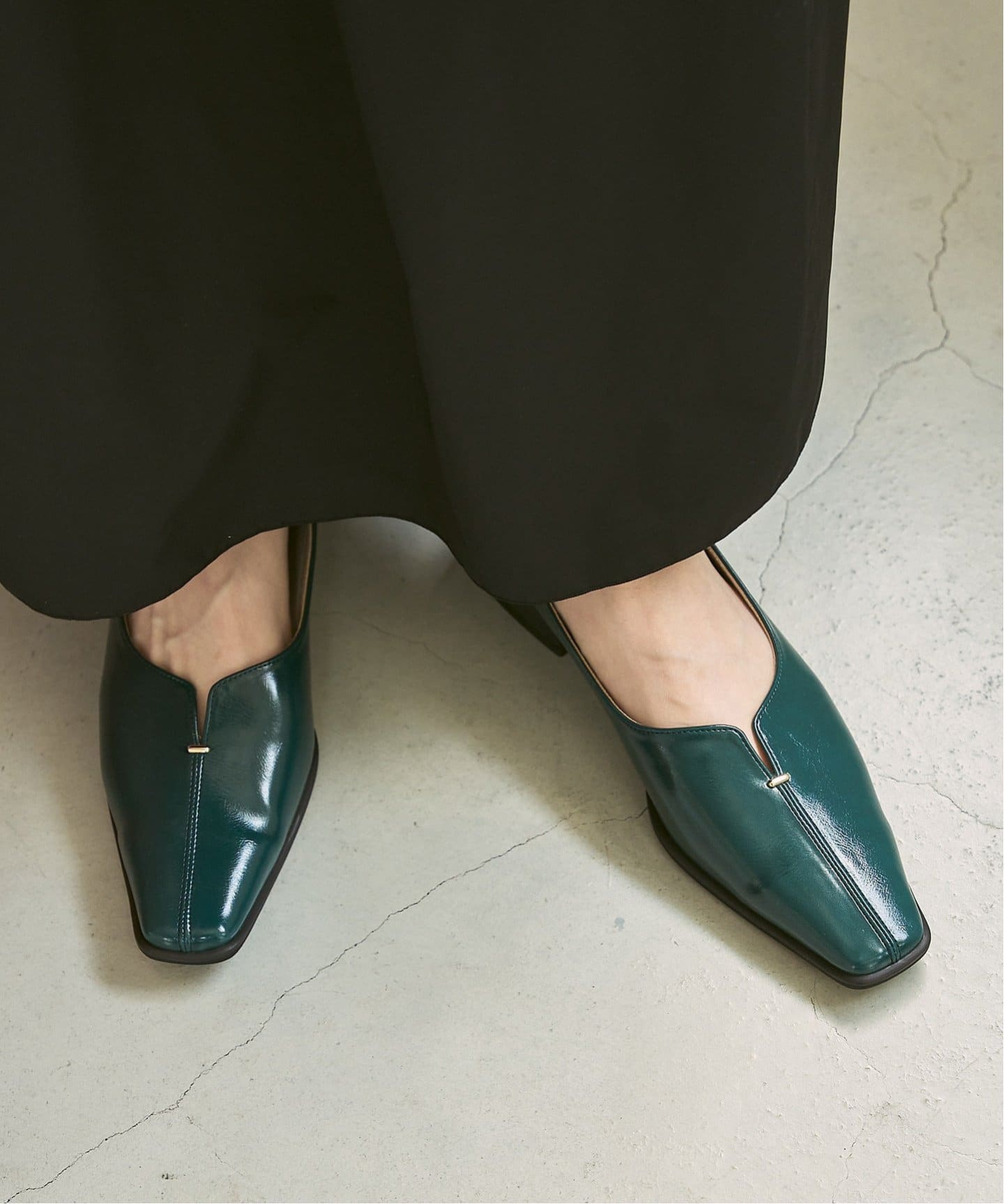 2.5cmスクエアスリットソフトフラット（フラットシューズ）｜LE TALON