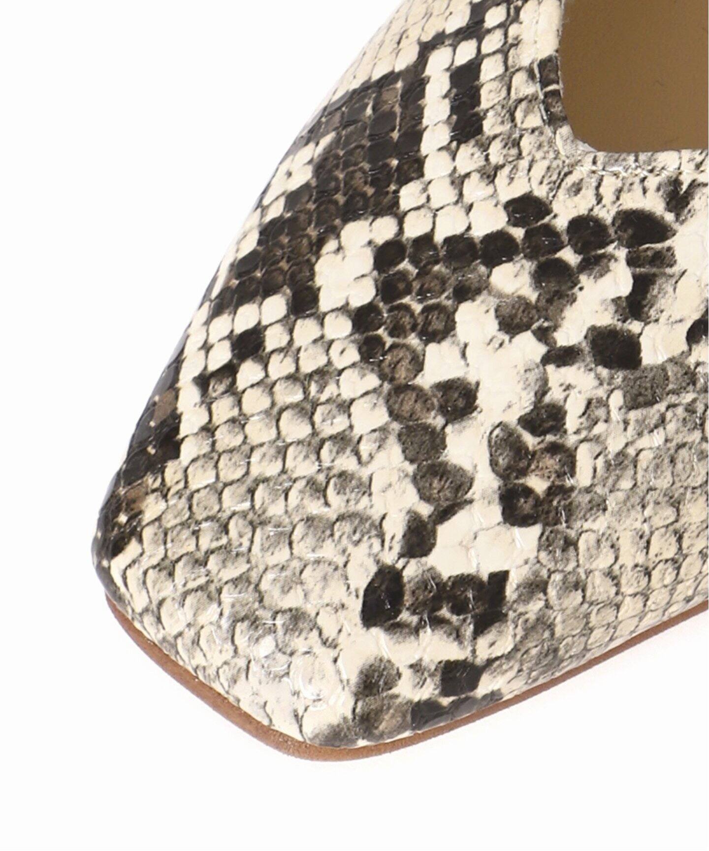 スクエアVカットフラット（フラットシューズ）｜LE TALON（ル タロン