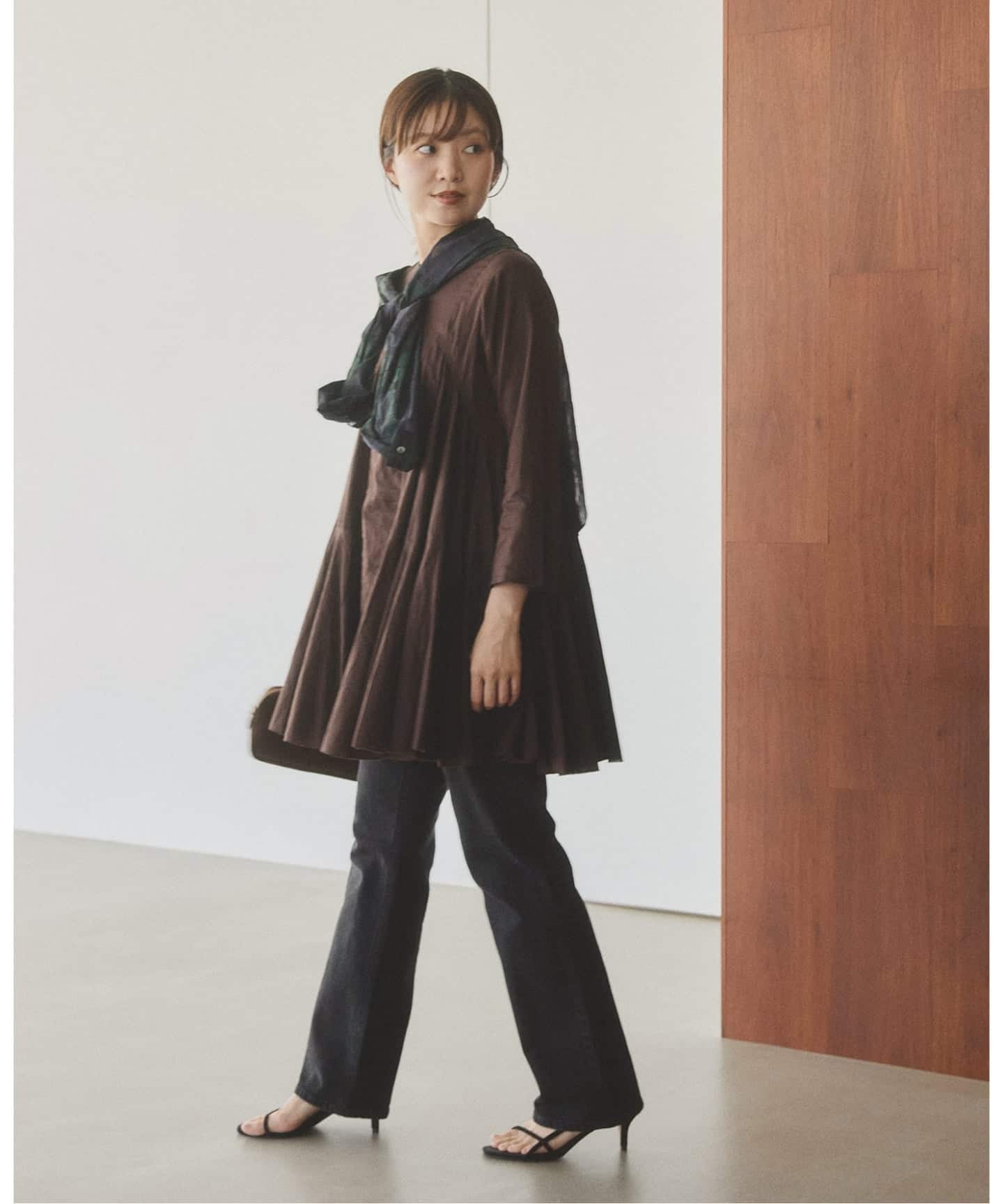 AAYUSHI/アユーシ 別注 ロングスリーブラッフルドレス（ワンピース