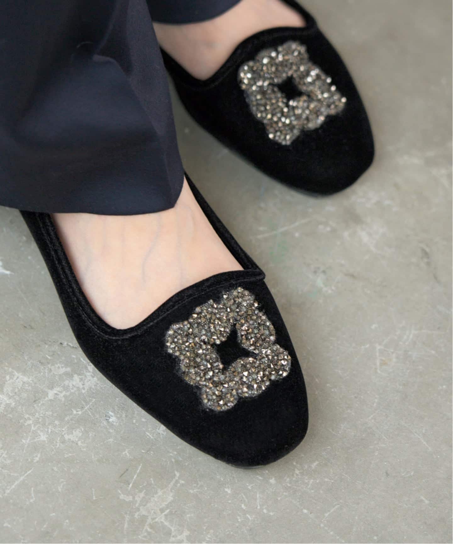 WEB限定/追加》MALUS/マリュス VELVET BIJOU SHOES（フラットシューズ