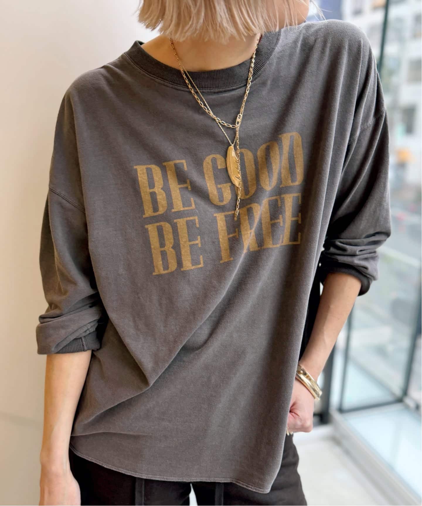 23 AW – REMI RELIEF REMI RELIEF × HUG Õ WäR THIS WAYキャメル