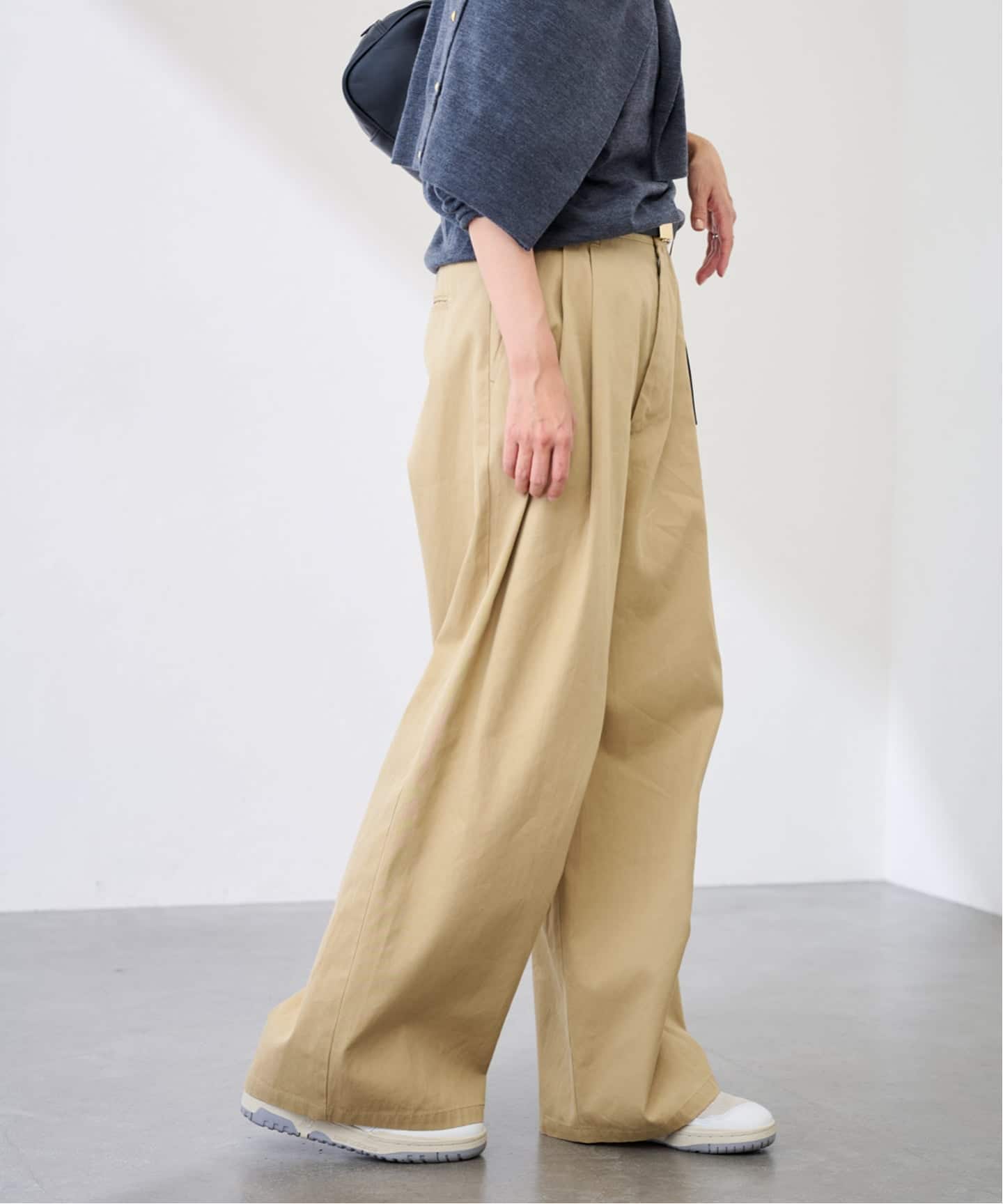 ワイドチノパンツ（チノパンツ）｜FRAMeWORK（フレームワーク）の通販