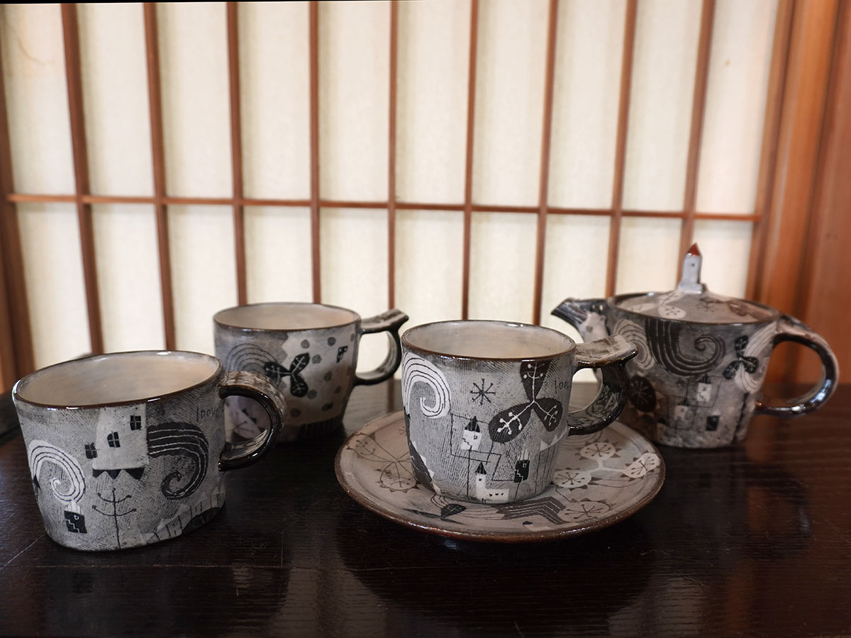 ウエダキヨアキさんKiyoaki Ueda半磁金彩 カップ&ソーサー ピンク Cup